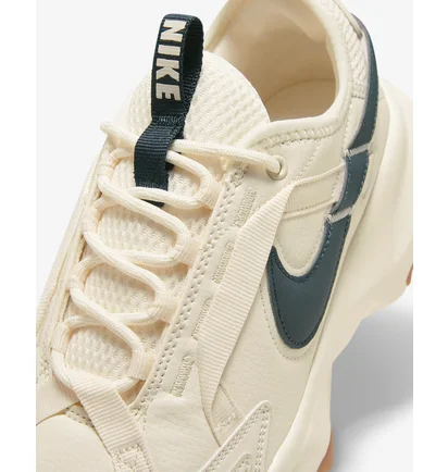 Кросівки жіночі Nike W Tc 7900 Beige DD9682-103
