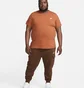 Футболка чоловіча Nike Sportswear Club MenS T-Shirt Orange AR4997-246