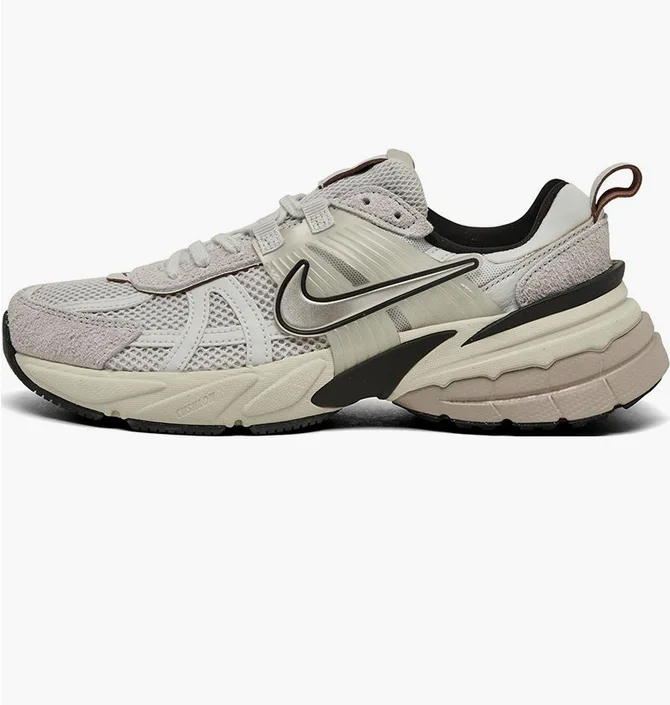 Кроссовки женские Nike V2K Runtekk Running Shoes Beige FN6703-002