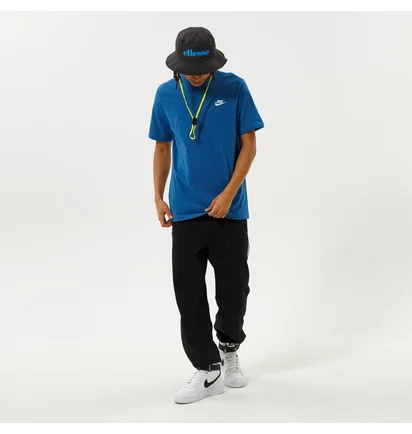 Футболка чоловіча Nike Sportswear Club Blue AR4997-407