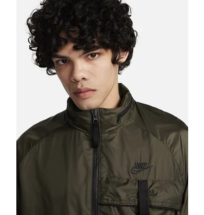 Куртка чоловіча Nike N24 Sportswear Tech Woven Olive FB7903-325