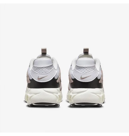 Кросівки жіночі Nike Sportswear Air Zoom Fire White FN3483-100