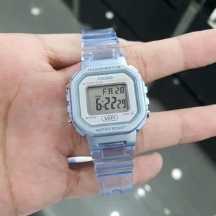 Часы женские Casio Timeless Collection LA-20WHS-2A