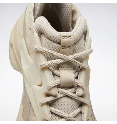 Кроссовки женские Reebok Cardi B Club C V2 Womens Shoes Beige Gw6697