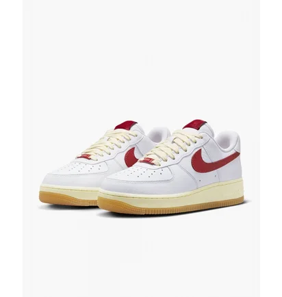 Кроссовки женские Nike Air Force 1 07 White FN3493-100