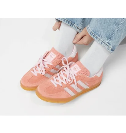 Кроссовки женские Adidas Originals Gazelle Indoors Peach IE2946