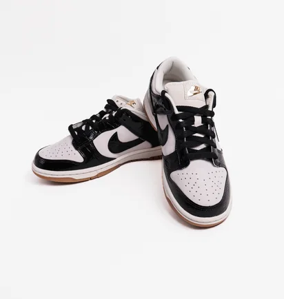 Кроссовки женские Nike Dunk Low Lx White/Black FJ2260-003