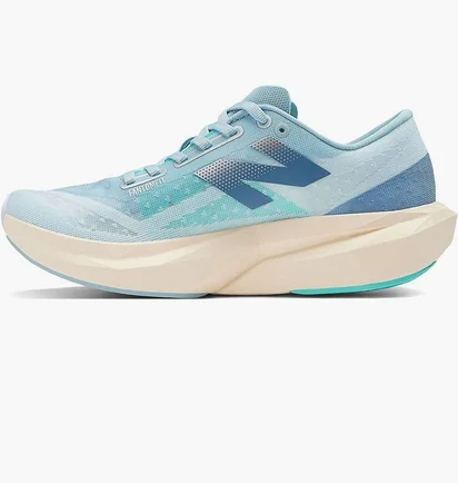 Кроссовки женские New Balance Fuelcell Rebel V4 Light Blue WFCXCH4