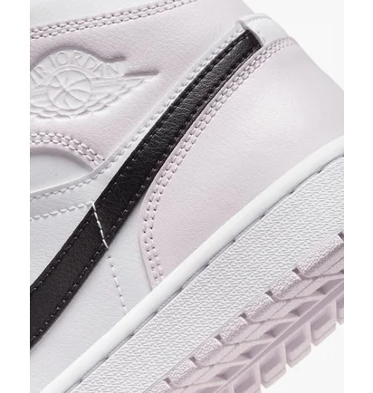Кроссовки женские Air Jordan 1 Mid Barely Rose White/Pink Bq6472-500