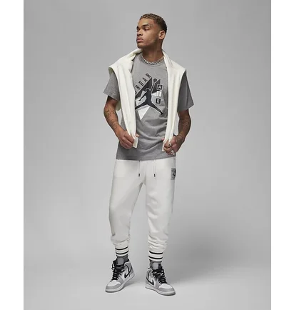 Футболка мужская Air Jordan T-Shirt Brand Grey FD7031-091