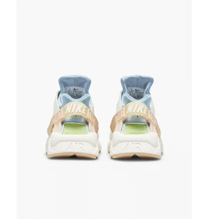Кросівки жіночі Nike Air Huarache Se Sun Club White Dq0117-100