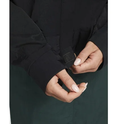 Куртка жіноча Nike Womens Woven Jacket Black Dm6243-010