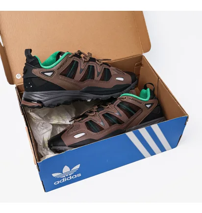 Кросівки жіночі Adidas Hyperturf Adventure Shoes Brown Hq6606