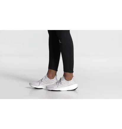 Кроссовки женские Adidas Ultraboost Light Shoes White GY9352
