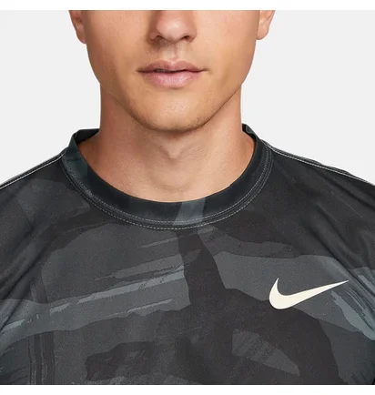 Футболка мужская Nike M Df Tee Lgd Camo Aop Grey DR7567-010