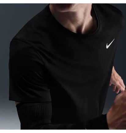 Футболка чоловіча Nike Miler Breathe T-Shirt Black HJ4181-010