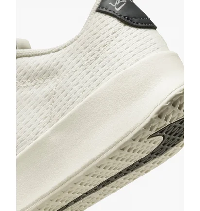 Кроссовки женские Nike Court Vapor Lite 2 Hard Court Tennis Shoes Beige DV2019-003