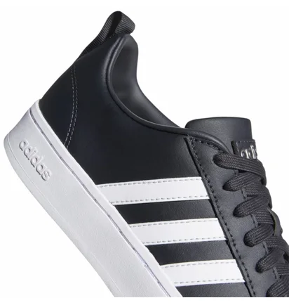Кросівки жіночі Adidas Streetcheck Black GW5494