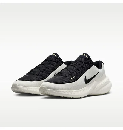 Кросівки чоловічі Nike Uplift Sc White/Black IB2765-100