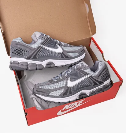 Кроссовки мужские Nike Zoom Vomero 5 Grey HF1553-003