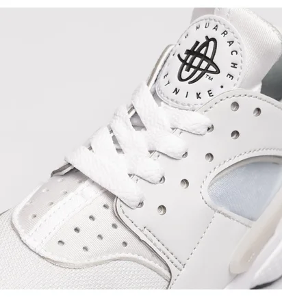 Кросівки жіночі Nike Air Huarache White Dr5726-001