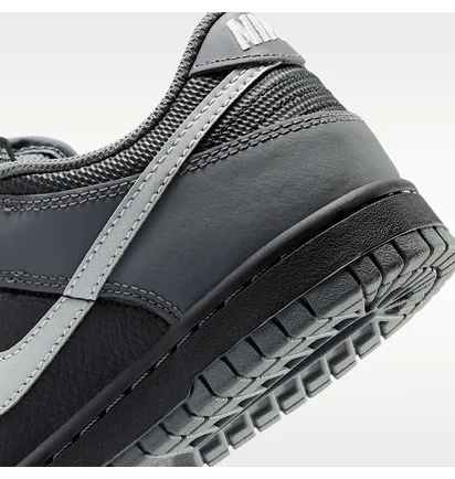 Кросівки дитячі Nike Dunk Low Gs Black Reflect Silver Black/Metallic IM6028-010