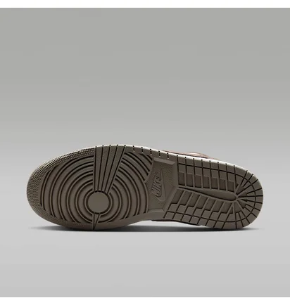 Кроссовки мужские Air Jordan 1 Low Olive/White 553558-046