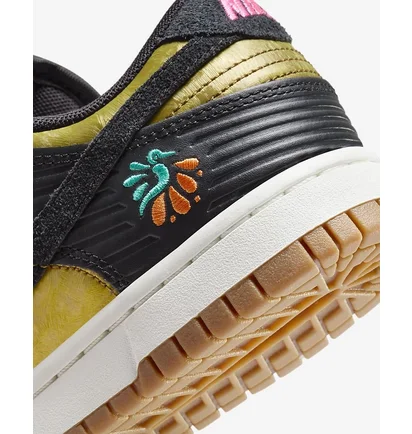 Кросівки жіночі Nike Dunk Low Premium Yellow FQ8148-010