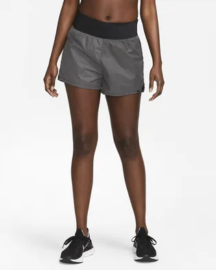 Шорти жіночі Nike 7,5 Cm Run Division Grey DX2948-010