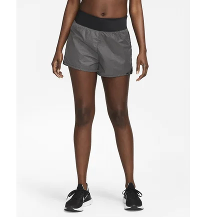 Шорти жіночі Nike 7,5 Cm Run Division Grey DX2948-010