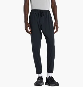 Штани чоловічі New Balance Rc Essential Black MB61Q6QOBK