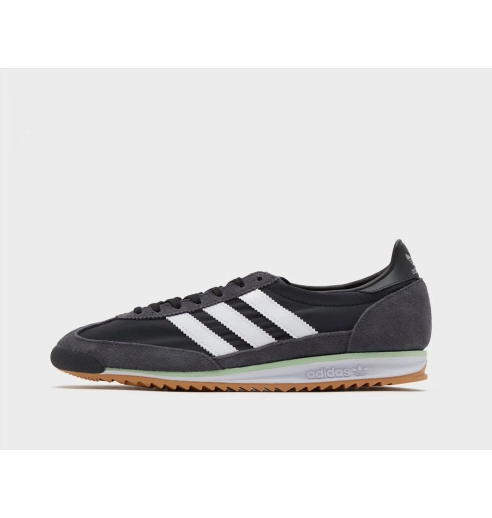 90217108-3061961-1600x1684_-