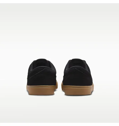 Кроссовки мужские Nike Charge Suede Black IB2750-003