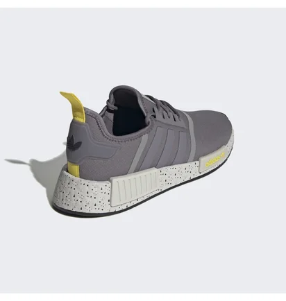 Кроссовки мужские Adidas Nmd_R1 Shoes Grey Gx9534