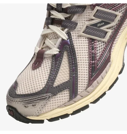 Кросівки чоловічі New Balance 1906R Licorice Beige M1906RRA