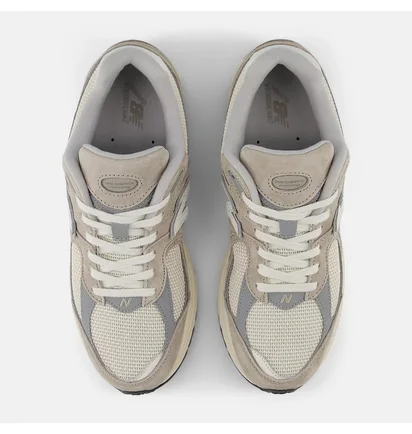 Кроссовки унисекс New Balance 2002R Beige U2002RRD
