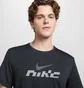 Футболка мужская Nike Df Uv Miler Flash Ss Grey IB4127-070