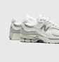 Кроссовки мужские New Balance Gore-Tex Beige M2002RXM