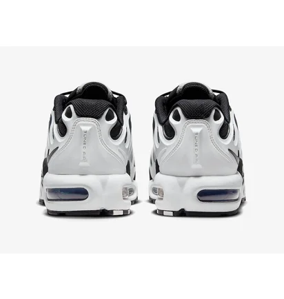 Кросівки жіночі Nike Air Max Plus Drift White/Black FV4081-102