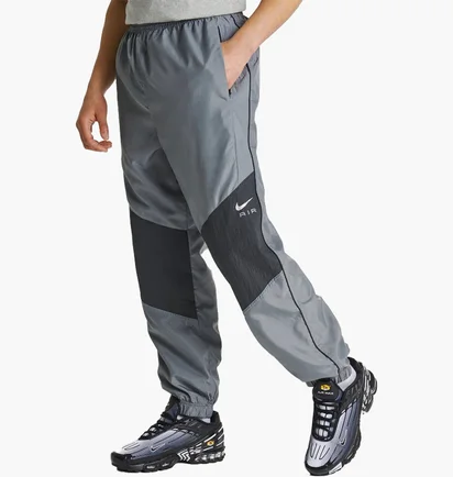 Штаны мужские Nike Air Swoosh Woven Track Pants Grey FN7688-065