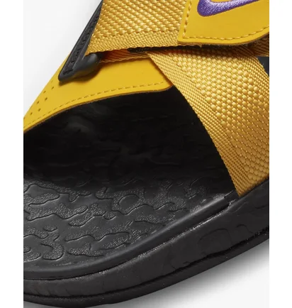 Сандали унисекс Nike Air Deschutz Yellow/Red Do8951-700