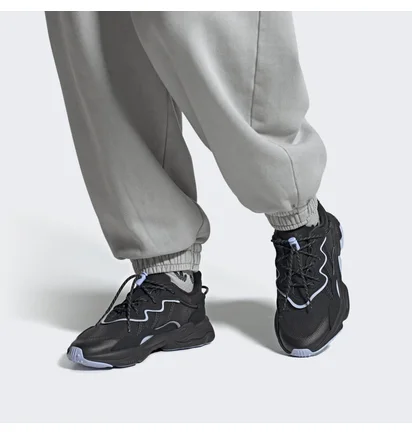 Кросівки жіночі Adidas Ozweego Shoes Black Hq8545