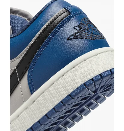 Кросівки жіночі Air Jordan Air 1 Low White/Blue DC0774-402