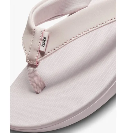 Тапочки женские Nike Womens Slides Pink AO3622-607