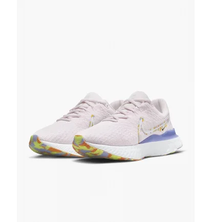 Кроссовки женские Nike React Infinity Run Flyknit 3 Premium Running Shoes Beige Do9477-600