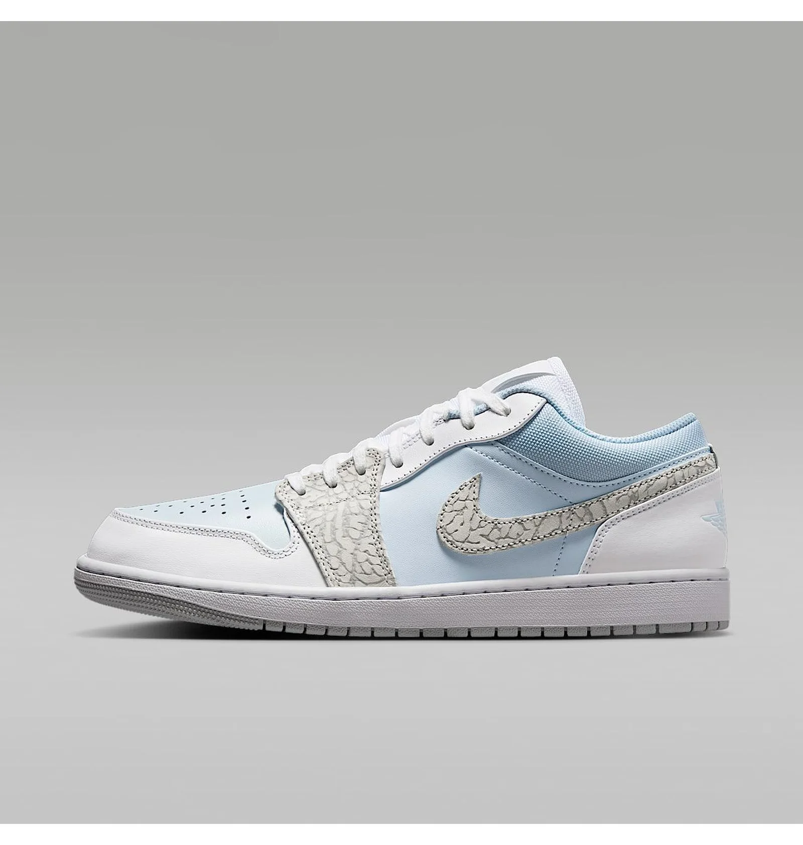 ᐉ Кросівки чоловічі Air Jordan 1 Low Se Light Blue IB7692-400