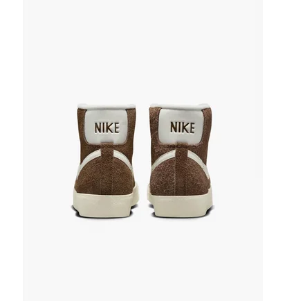 Кросівки жіночі Nike Blazer Mid 77 Vintage Shoes Brown DV7006-200
