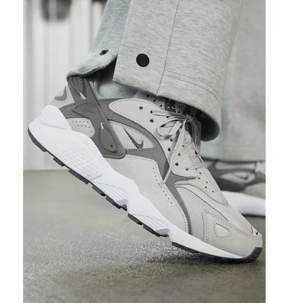 Кросівки чоловічі Nike Air Huarache Runner Grey/Beige DZ3306-004