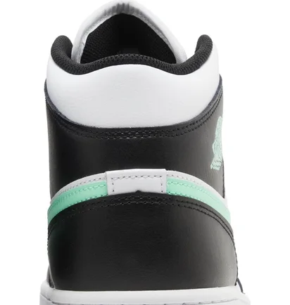 Кроссовки мужские Air Jordan 1 Mid Black/White DQ8426-103