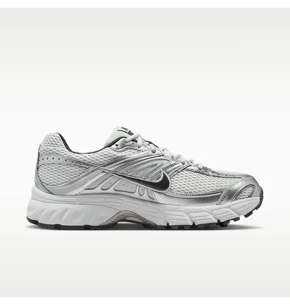 Кросівки чоловічі Nike Air Max Moto 2K Grey/White IQ7592-025